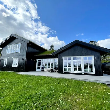 Torshaug 4 Bedroom Gol