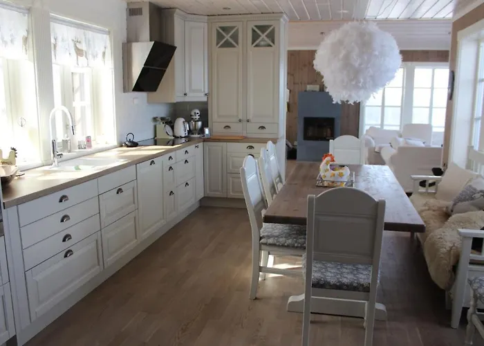 Torshaug 4 Bedroom Gol